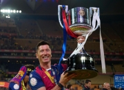 开云APP-西班牙球队连续取得胜利，士气高涨