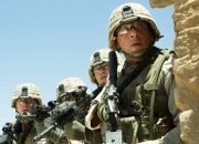 开云体育-竞争激烈的中场争夺成为关键战场