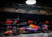 开云体育-关于哈斯车队碾压梅赛德斯，汉密尔顿关键制胜的信息