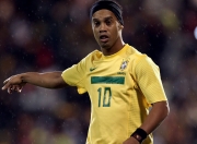 开云体育官方网站-灰熊争冠战惊险胜出猛龙，武切维奇关键先生本色尽显