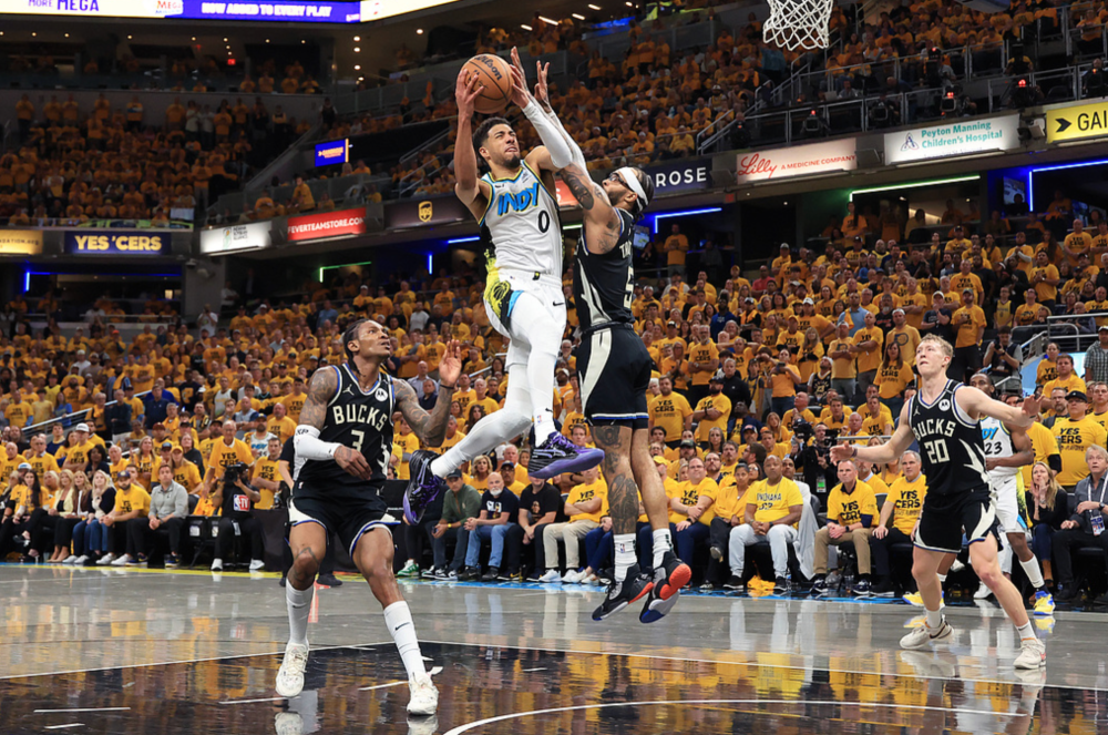 掘金力克雄鹿B队，汉密尔顿制霸全场