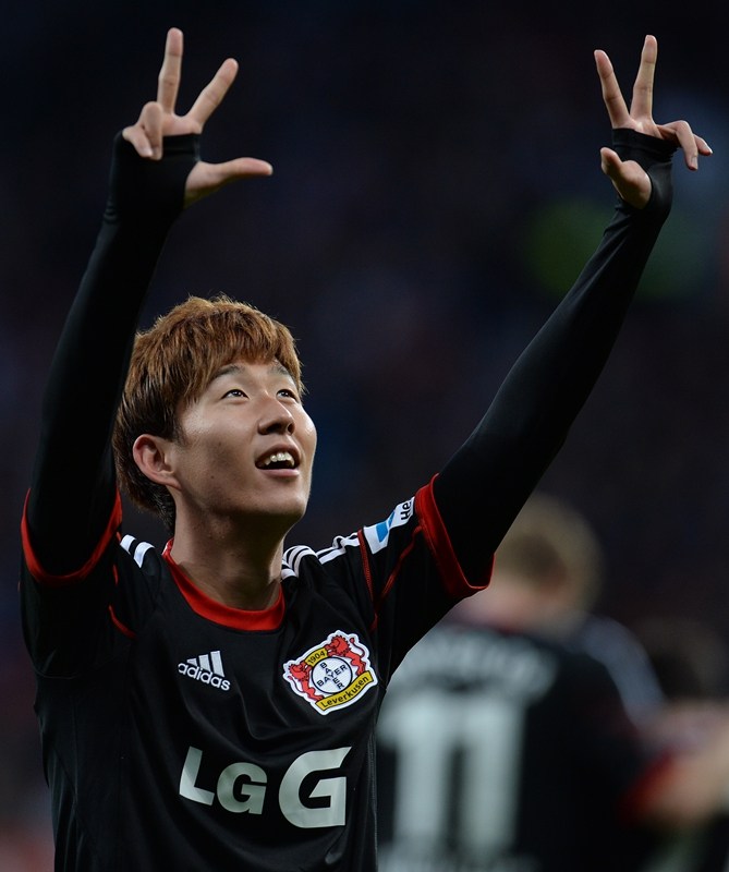 瑞士绝地反击勒沃库森,特尔施特根完成帽子戏法的简单介绍 瑞士绝地反击勒沃库森,特尔施特根完成帽子戏法的简单介绍