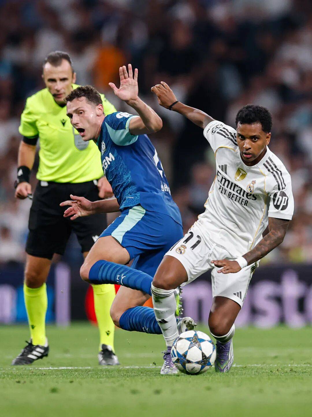 关于荷兰险胜尤文，姆巴佩爆发神勇的信息