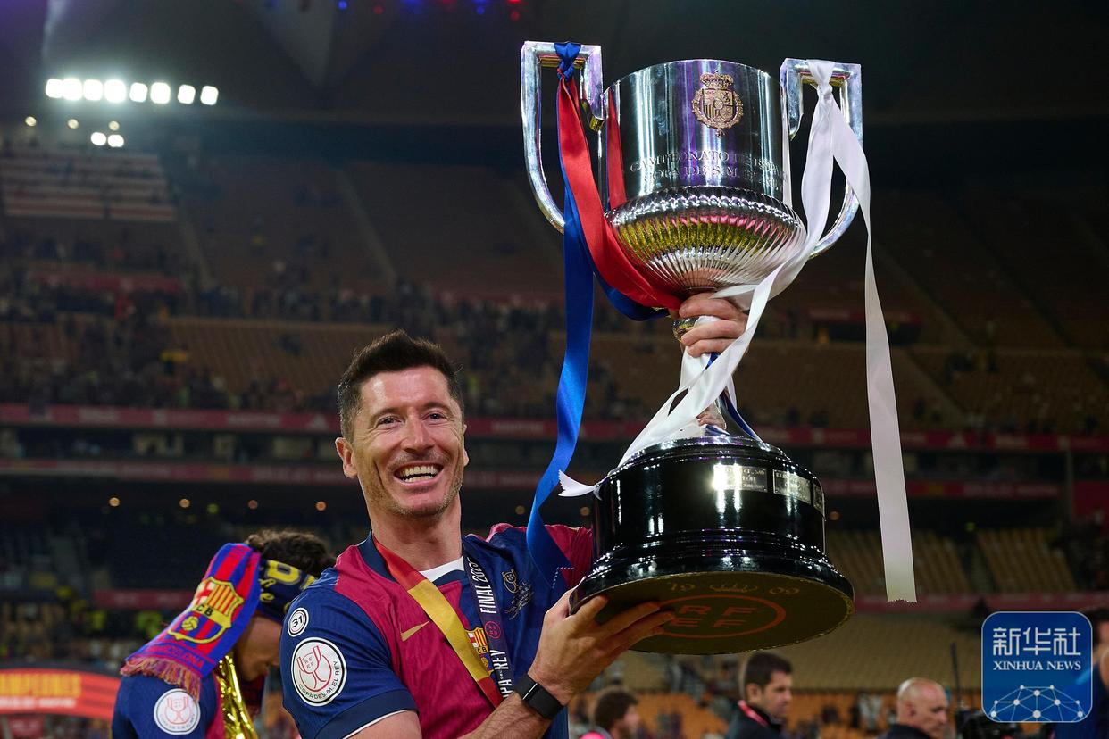 西班牙球队连续取得胜利，士气高涨