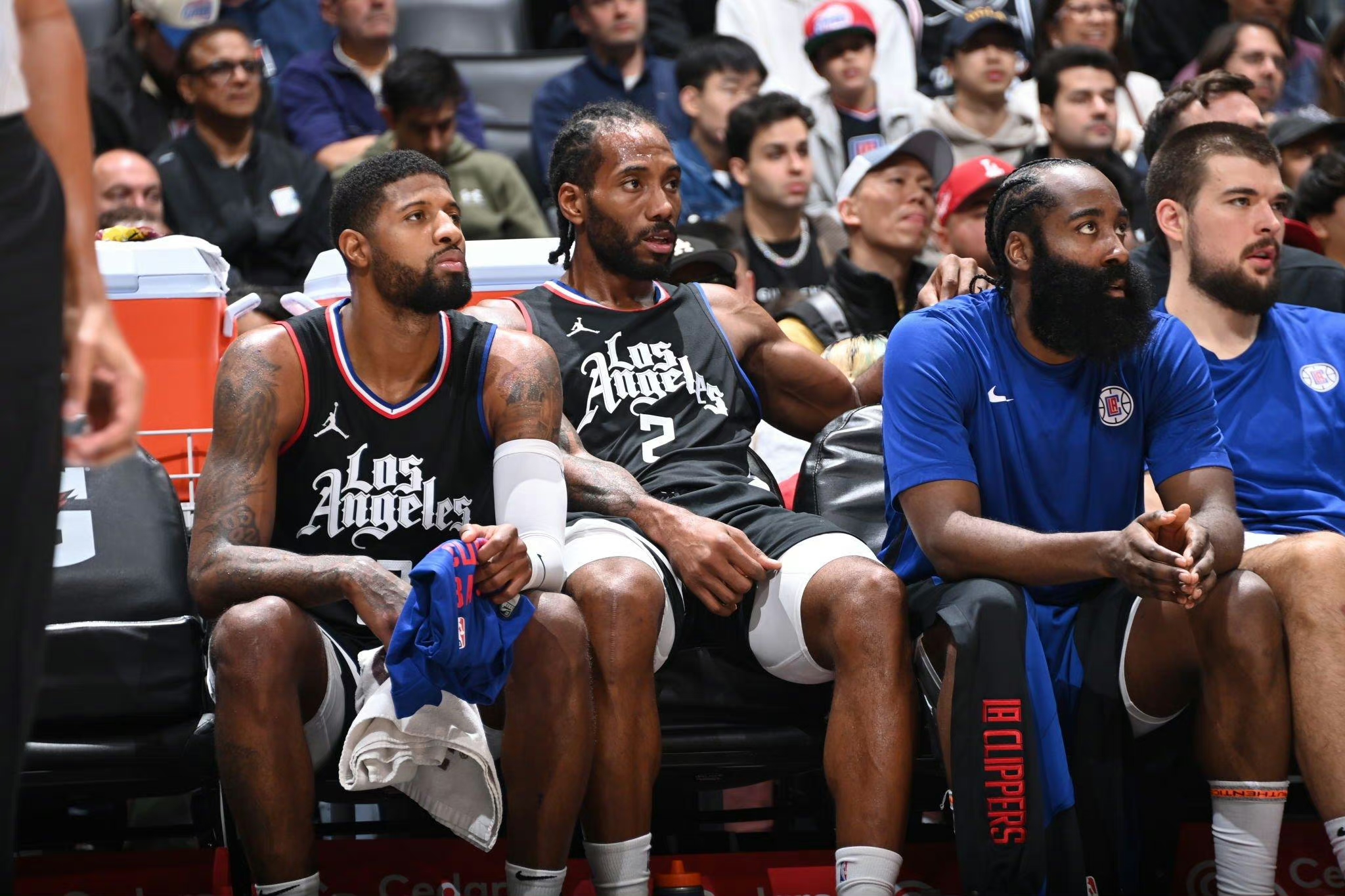 猛龙客场取胜篮网,伦纳德统治全场的简单介绍 猛龙客场取胜篮网,伦纳德统治全场的简单介绍