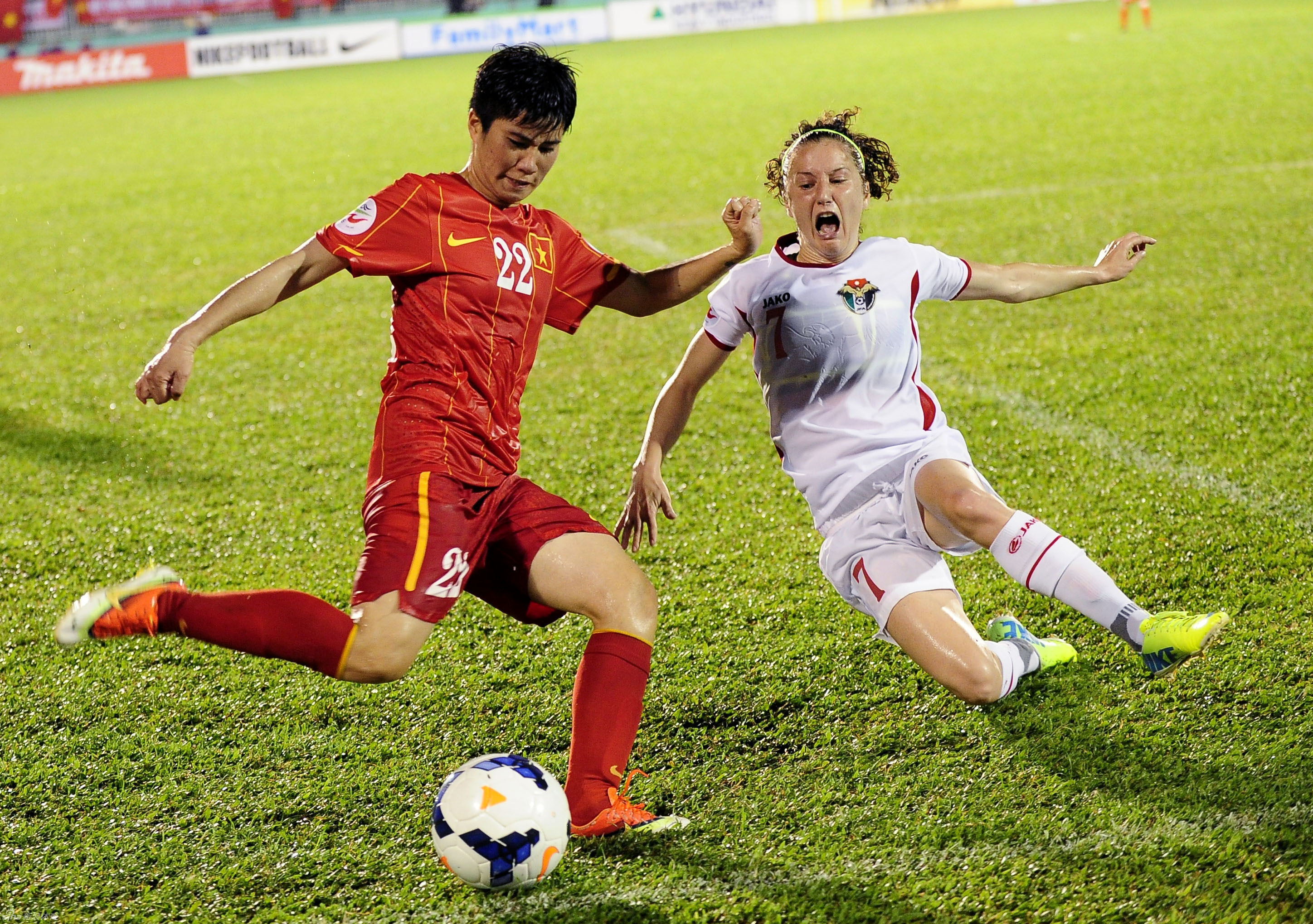 国家女子足球队取得亚洲比赛胜利