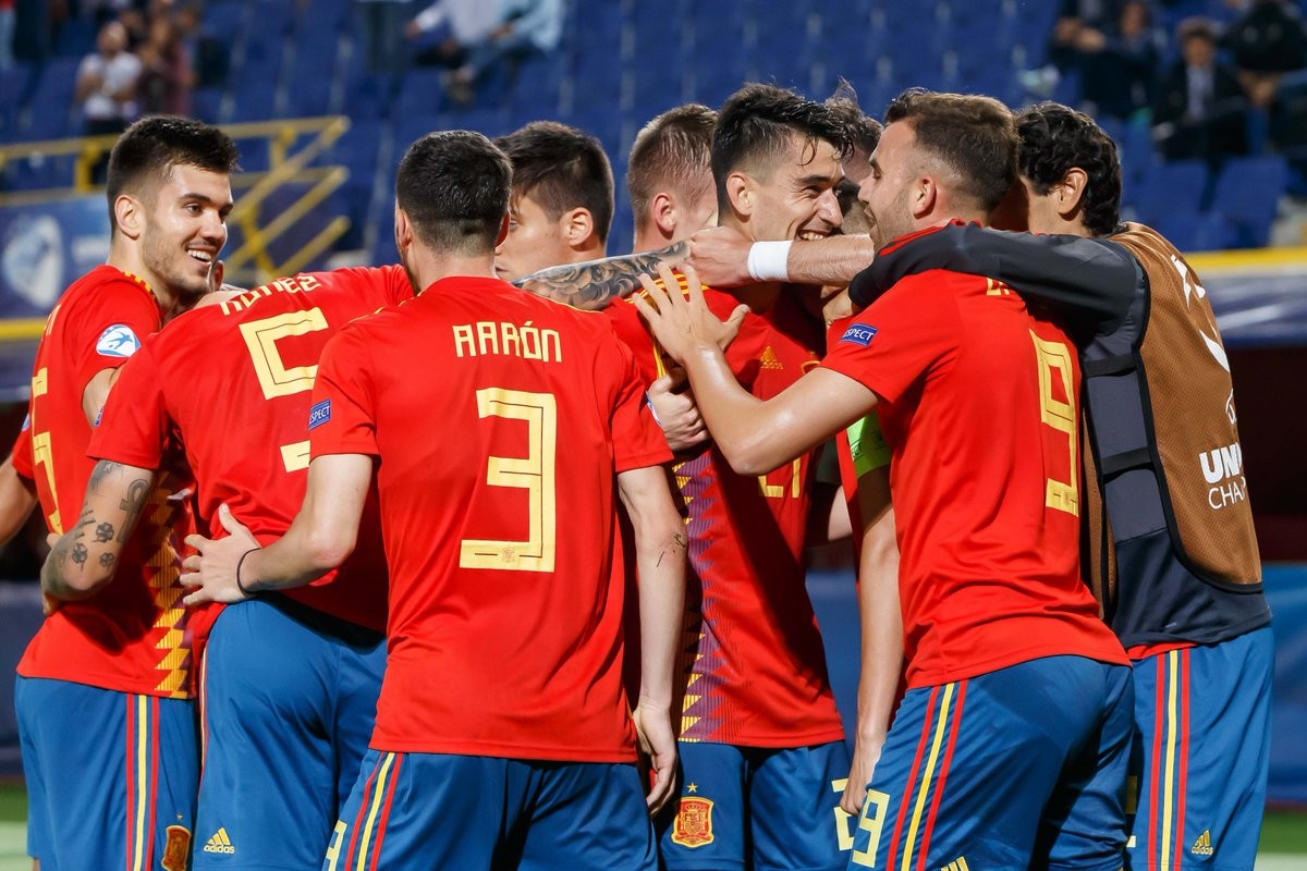 关于西班牙与波兰交锋，谁将占据优势？的信息