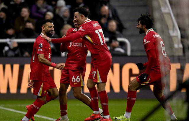 利物浦沦为热门，英超争冠形势变幻莫测