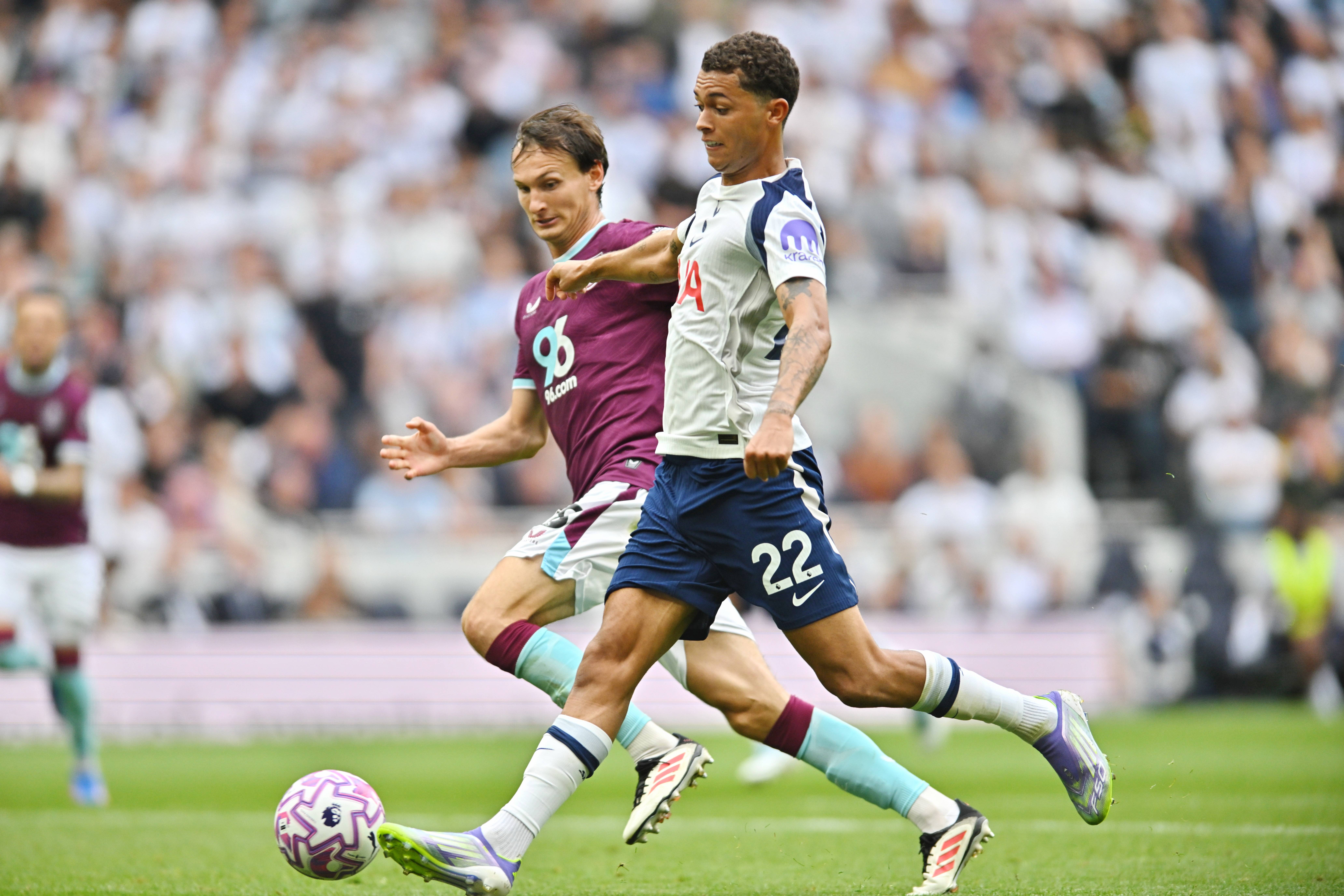 热刺主场不敌对手，遭遇争冠挫折