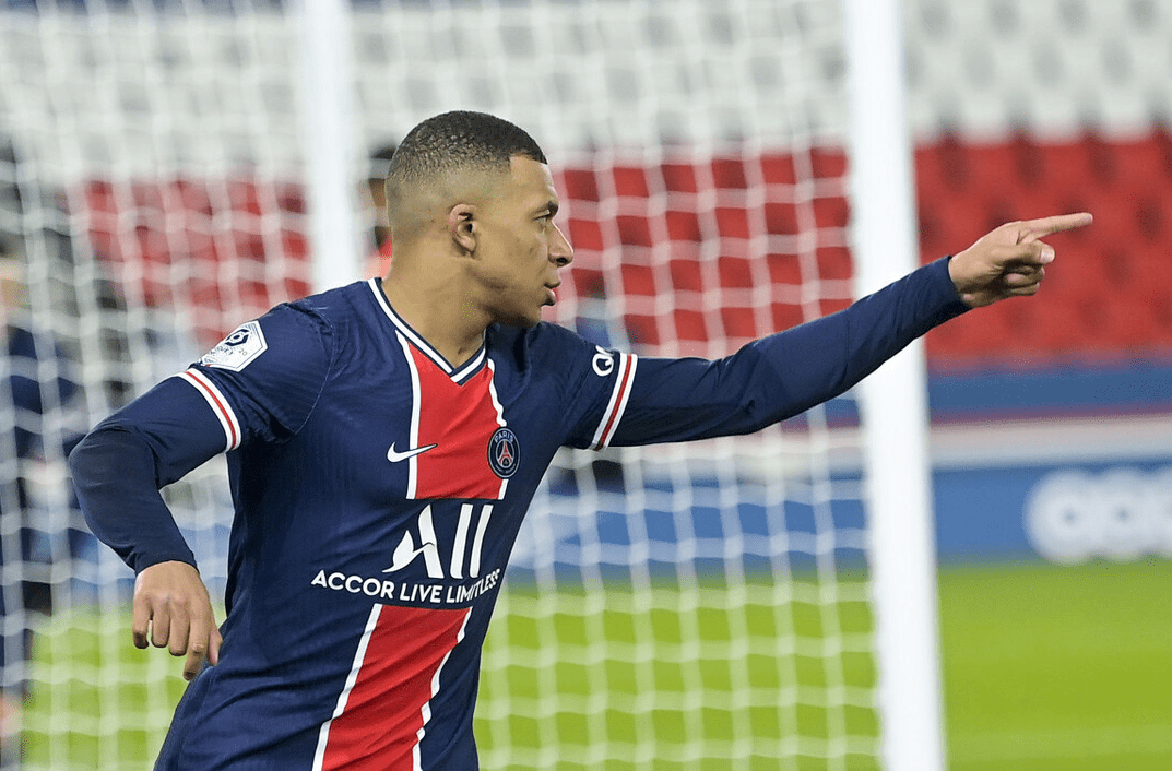 关于索肖连胜法热尔，并列法甲积分榜头名的信息