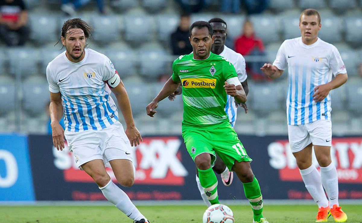 包含云达不来梅主帅技术出众，战术备受推崇的词条