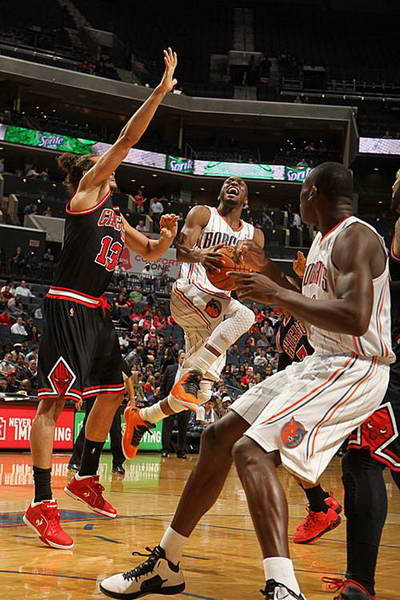 关于山猫负于奇才，季后赛前景愈发渺茫的信息