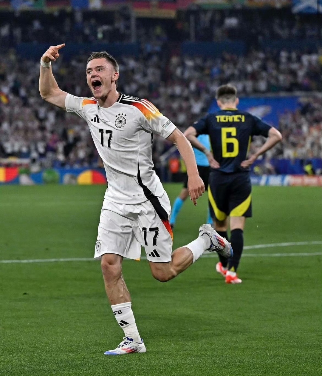 包含欧洲联赛球队斗志昂扬，实力爆发一战定胜负的词条