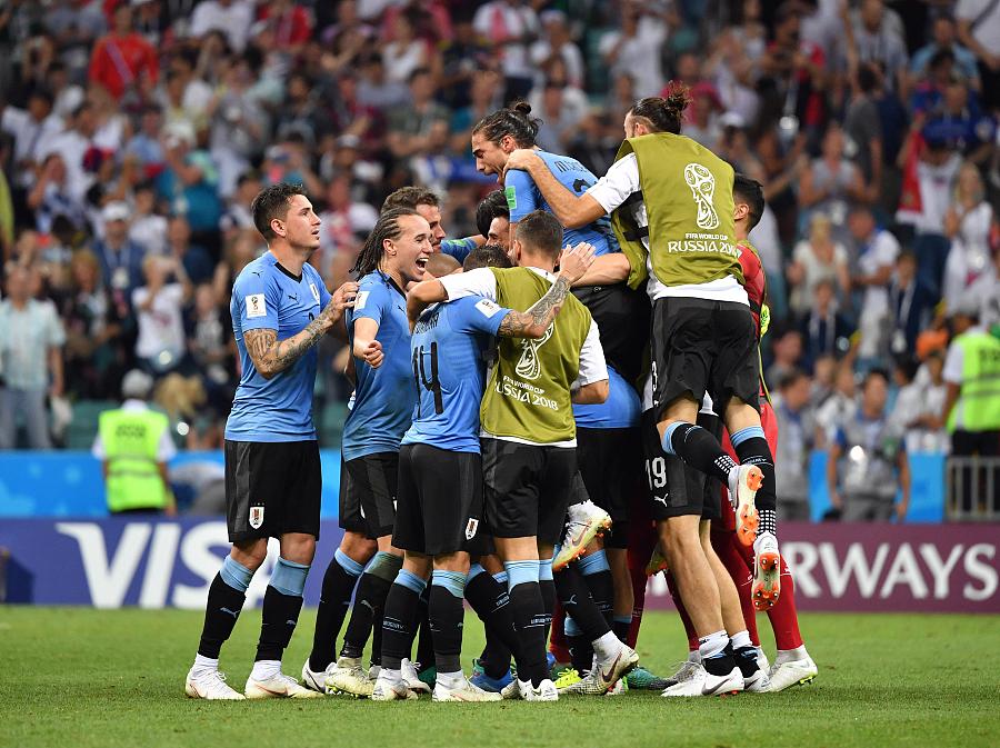 法国翻盘乌拉圭，库尔图瓦点燃赛场