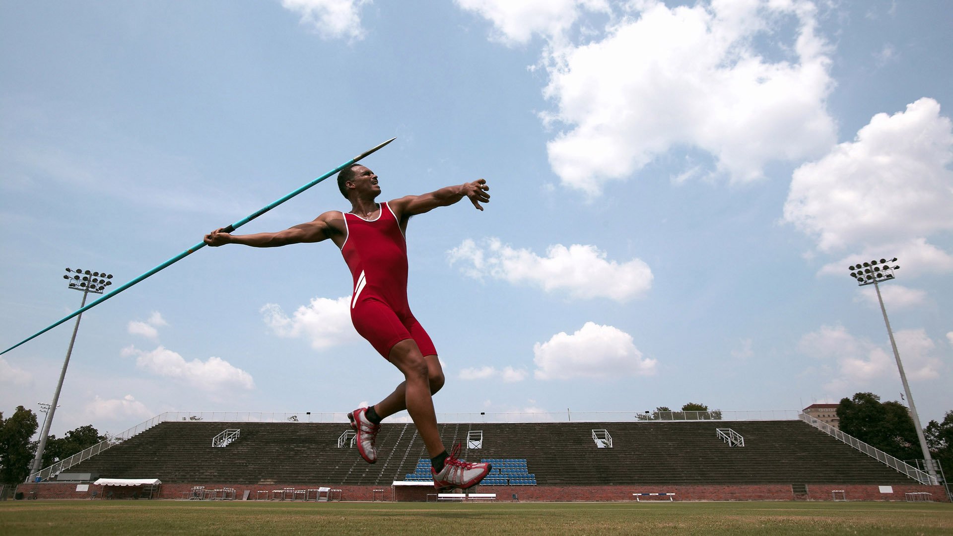 南美铁壁与东亚利刃，三笘薰如何刺穿宿命的锁链