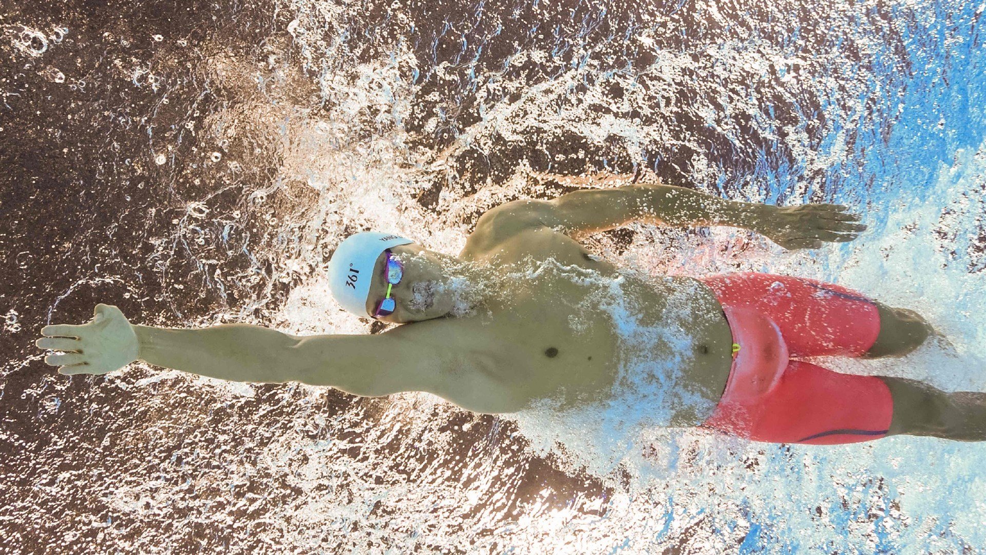 戈麦斯高光表现照亮赛场，伊拉克强势拿下波兰展现亚洲力量