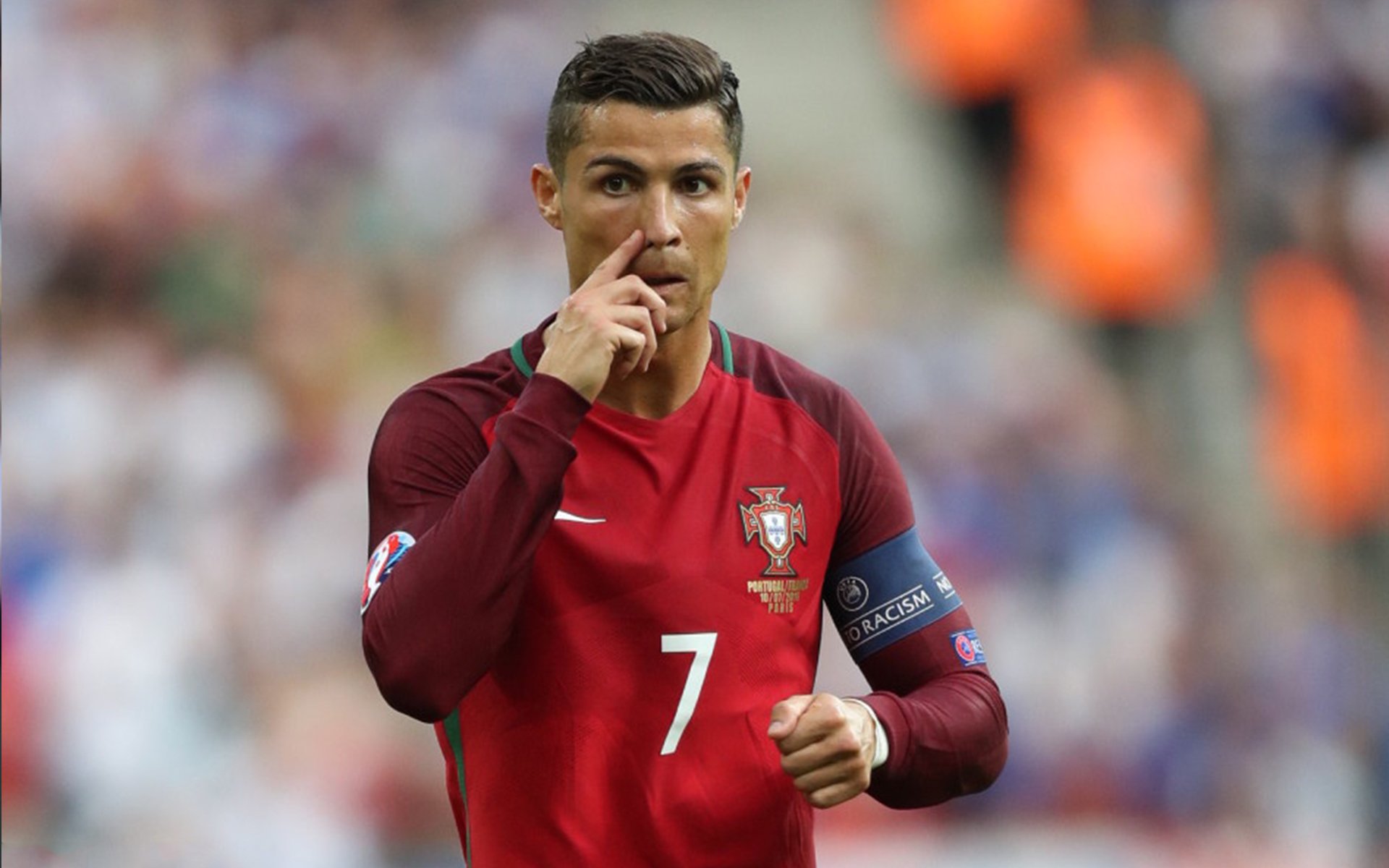 新王登基，C罗统治全场，西班牙轻取巴黎背后的战术革命